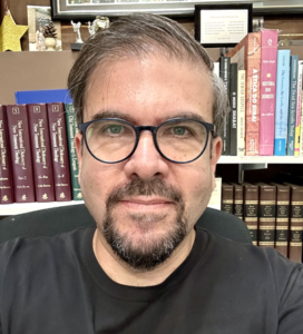 photo portrait pf Andre Mira