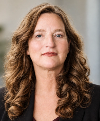 Photo portrait of Shira Cohen-Regev, MS MSW, head of Rosen School of Hebrew